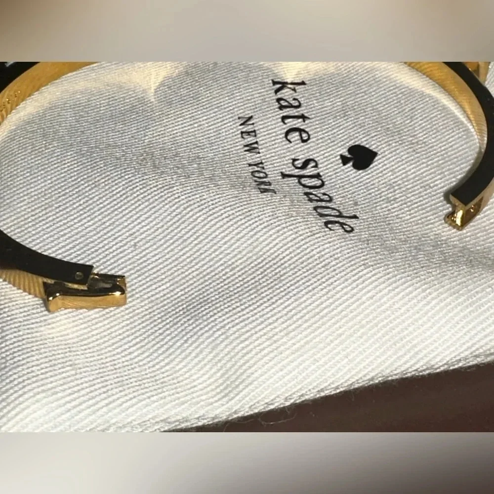 Kate Spade gold bangle bracelet with rhinestone bow - Picture 6 of 8